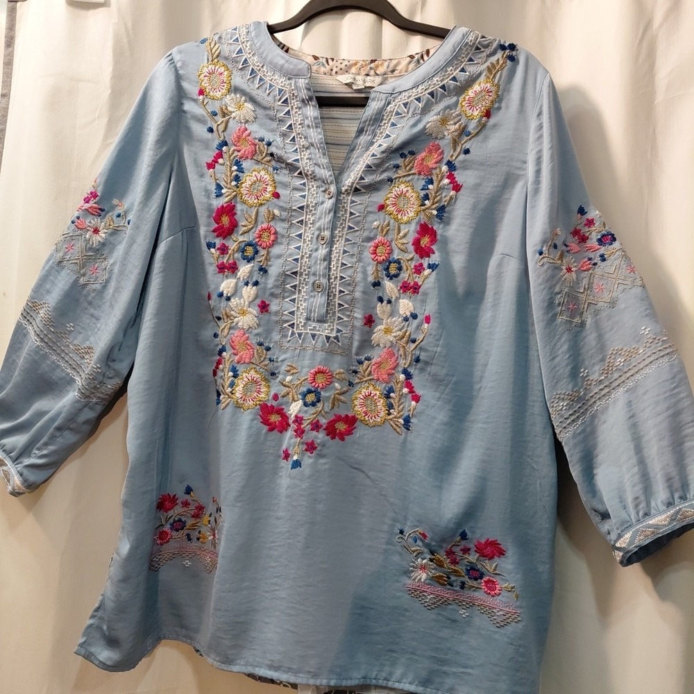 JOHN MARK Top Women's S Embroidered Soft Lightweight Vneck Boho Blouse